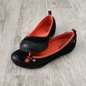 Clarks Privo Hot Orange/Black Slip On Flats